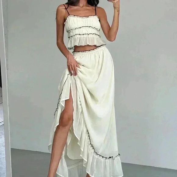 Apricot Casual Women's Vacation Contrast Trim Layered Camisole Top & Skirt - Picture 9 of 9